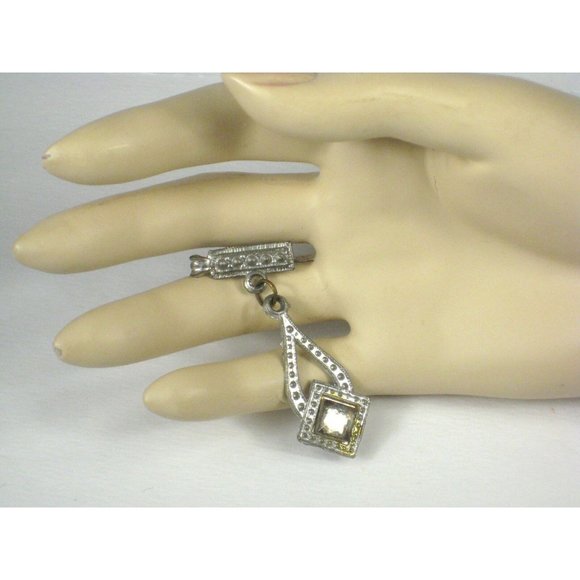 Brooch Pin Vintage Silvertone Dangle Rhinestone C Clasp - Picture 2 of 4